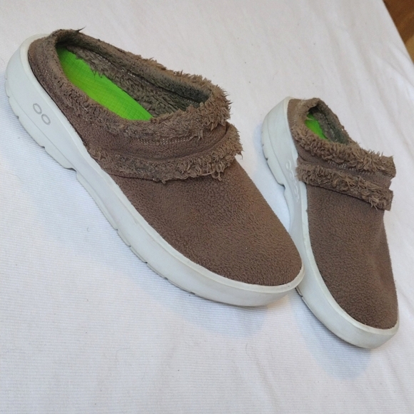 OOFOS Shoes - Oofos Women's Orthotic Slippers